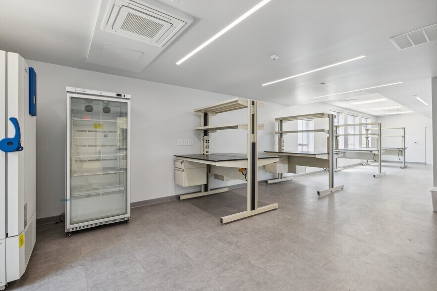 More Photos Of 3191 Casitas Ave, Los Angeles Warehouse For Lease