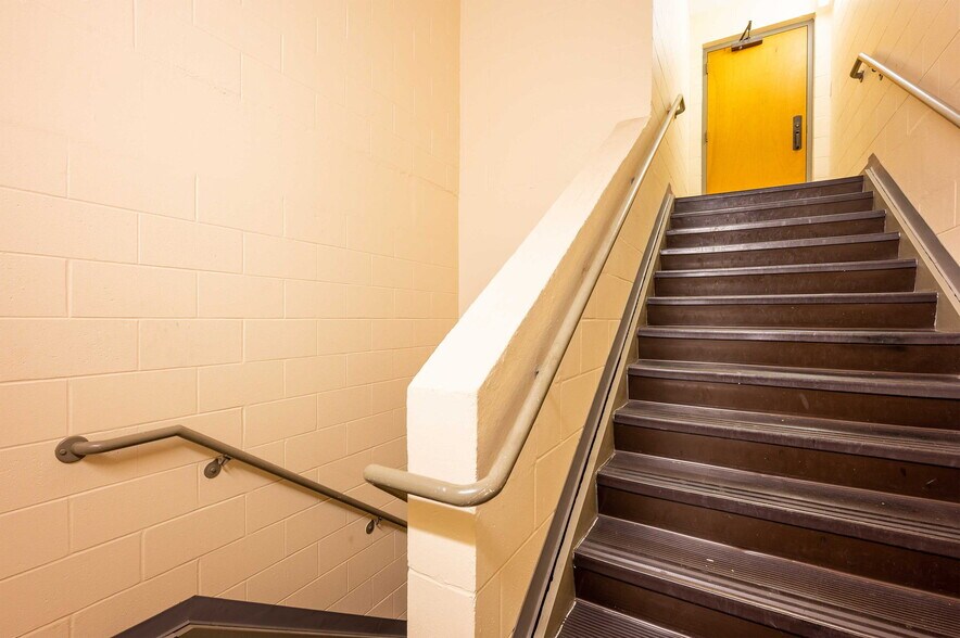 More Photos Of 6719 Gall Blvd, Zephyrhills Medical For Sale