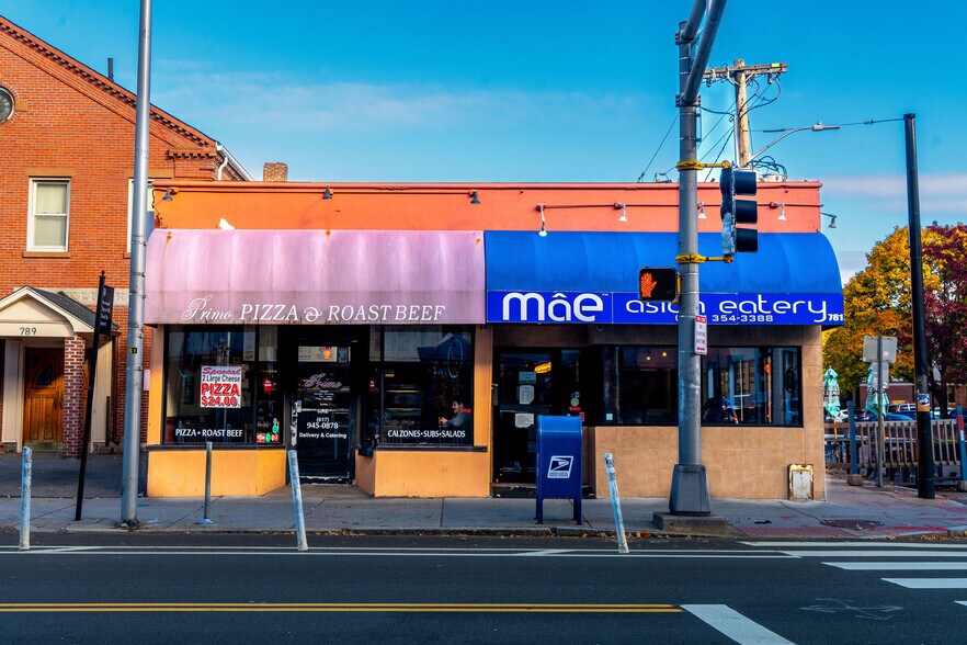 More Photos Of 781-783 Main St, Cambridge Service For Sale