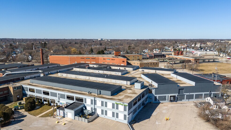 More Photos Of 1220 Mound Ave, Racine Self Storage For Sale