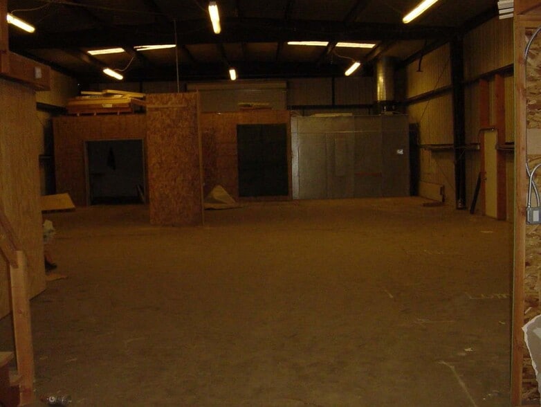 More Photos Of 4413 Old Woman Springs Rd, Yucca Valley Service For Lease