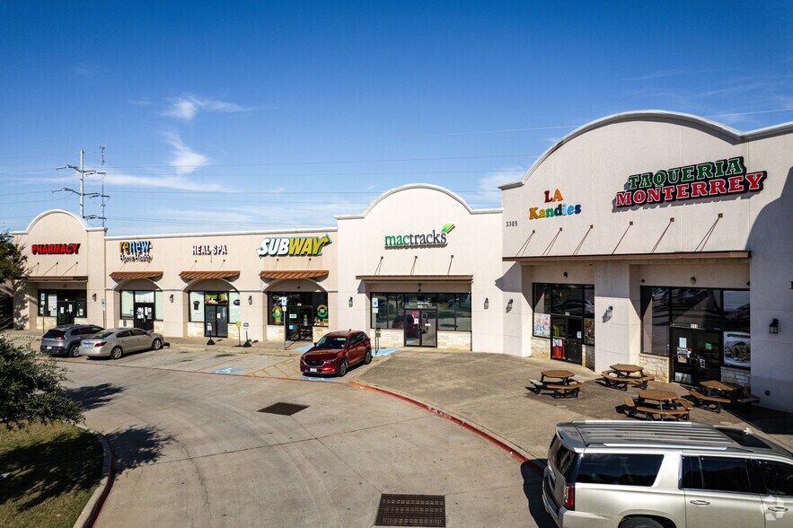 Primary Photo Of 3305 Mayhill Rd, Denton Unknown For Lease