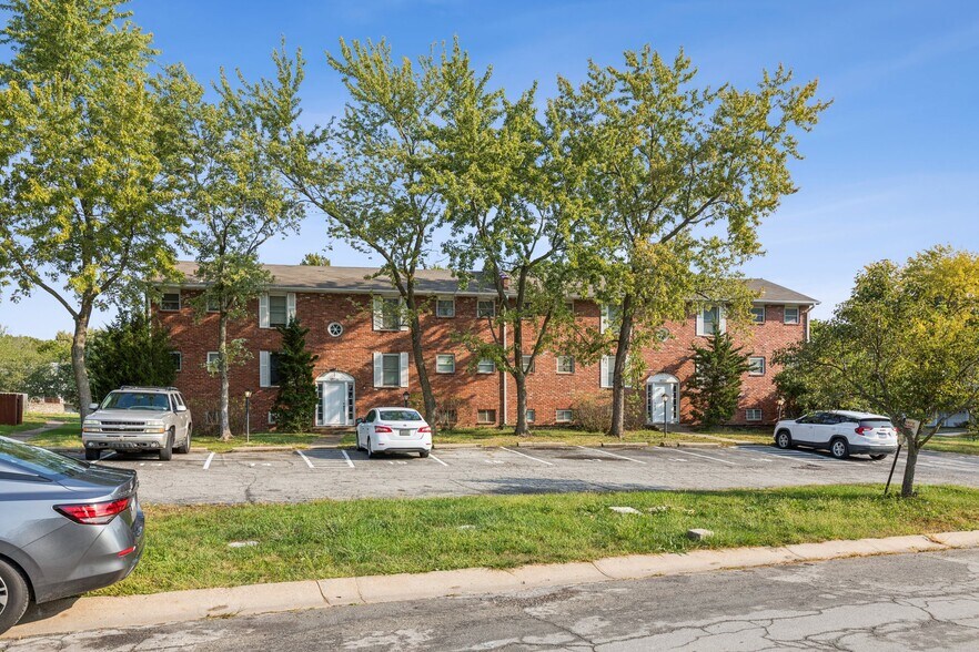 More Photos Of 8000-8034 E 88th Ter, Kansas City Apartments For Sale