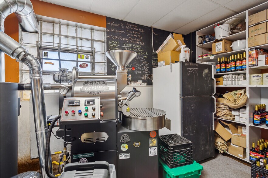 More Photos Of 103 Main St N, Aurora Restaurant For Sale