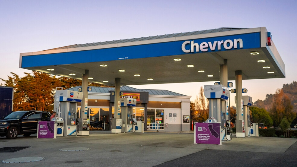 Primary Photo Of 3645 Rio Rd, Carmel Service Station For Sale