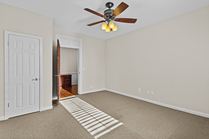 More Photos Of 90 E Moreno St, Buford Office Residential For Sale