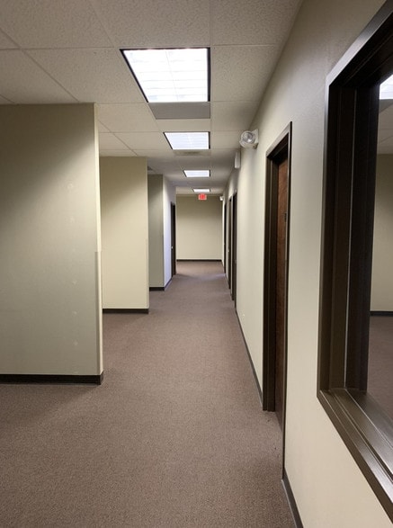 More Photos Of 444 Executive Center Blvd, El Paso Office For Lease