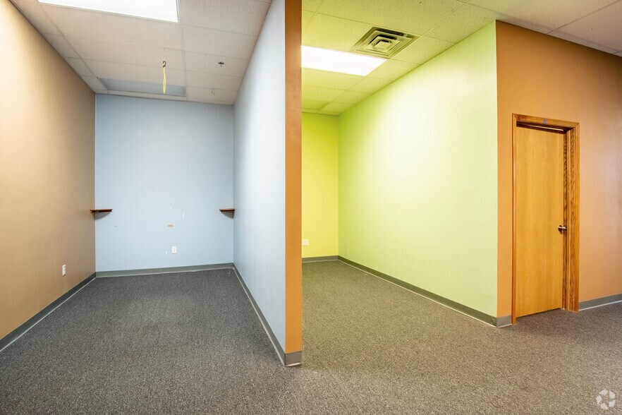 More Photos Of 2024-2050 S Stoughton Rd, Madison General Retail For Sale