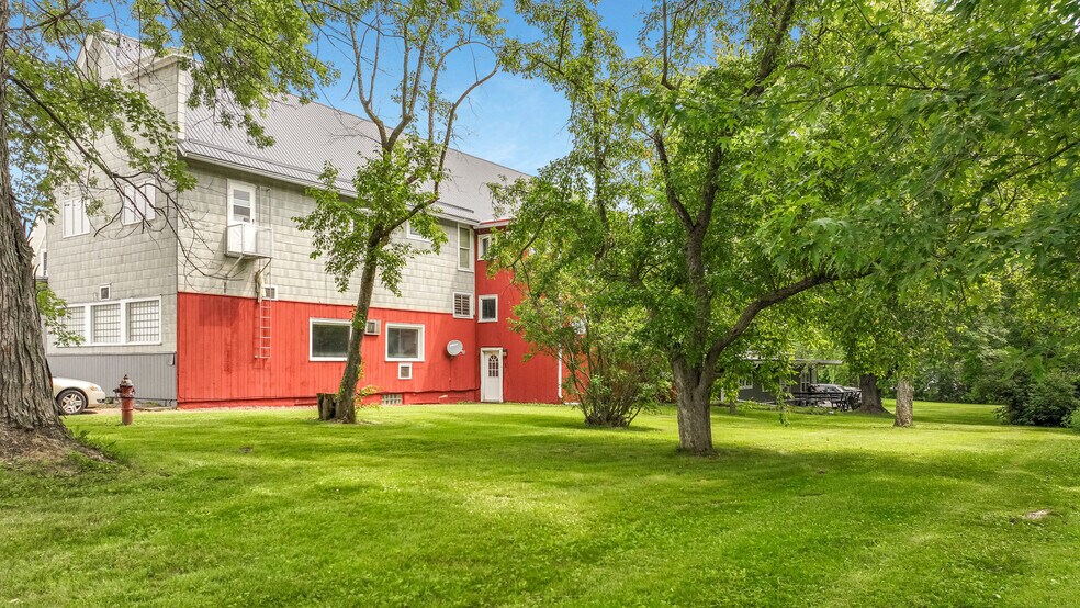 More Photos Of 106 S Harding St, Owen Apartments For Sale