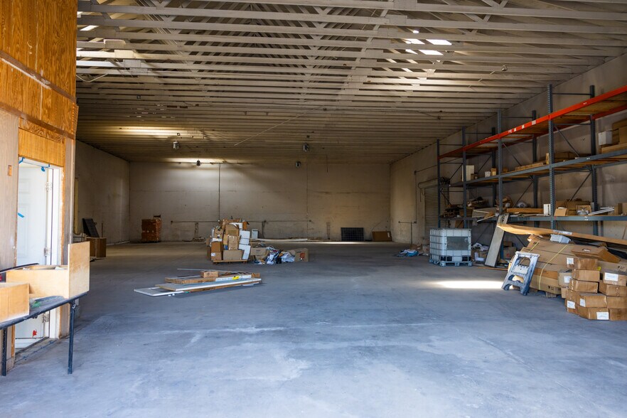 More Photos Of 1302 W Lincoln St, Phoenix Warehouse For Sale