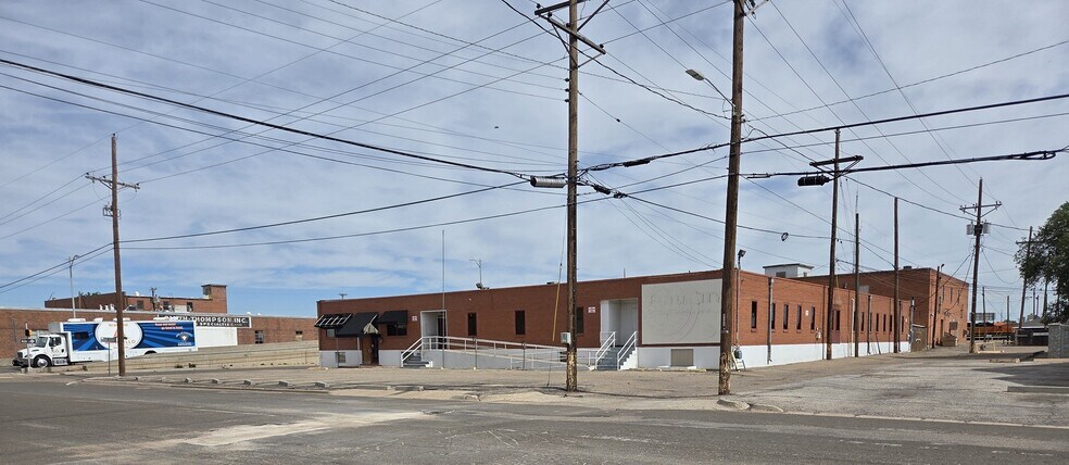 More Photos Of 117 S Pierce St, Amarillo Industrial For Sale