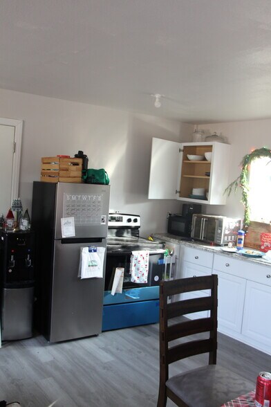 More Photos Of 4436 Ambs Dr, Riverside Apartments For Sale