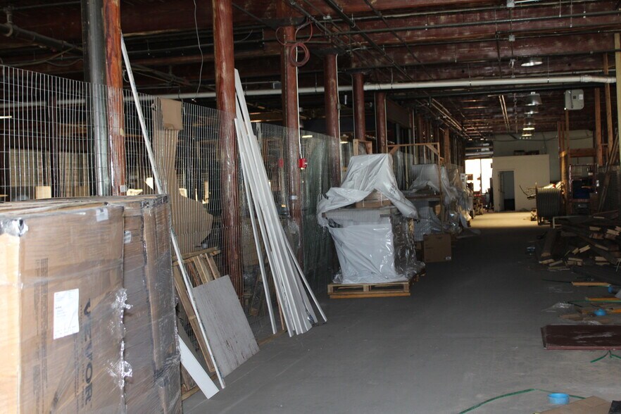 More Photos Of 539 Norwich Ave, Norwich Manufacturing For Lease