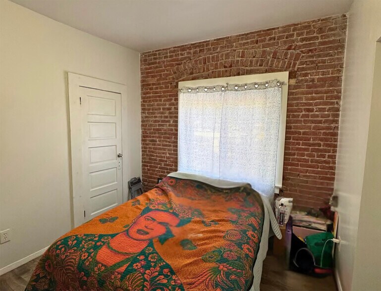 More Photos Of 2226-2230 Whittier Blvd, Los Angeles Apartments For Sale