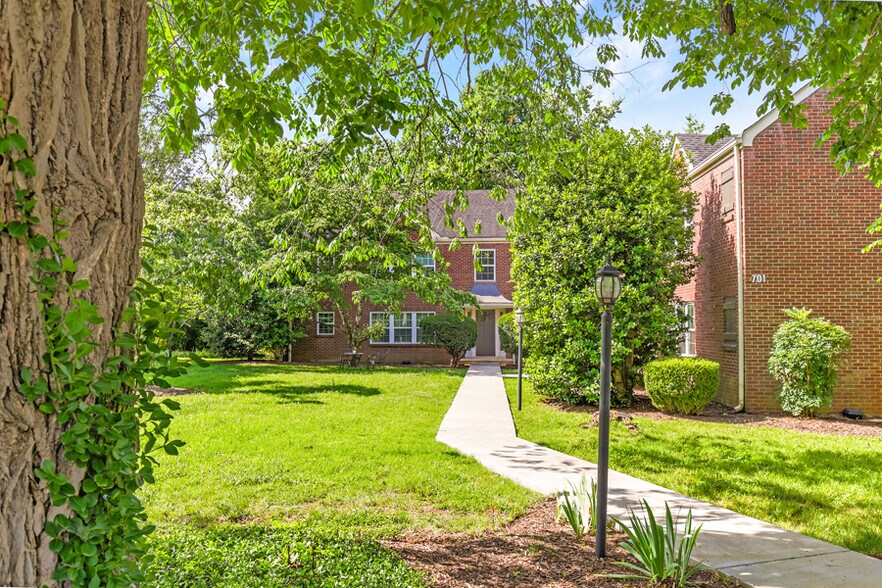 More Photos Of 701 Bowling Ave, Nashville Apartments For Sale