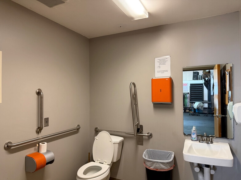 More Photos Of 193 Pascone Pl, Newington Warehouse For Sale