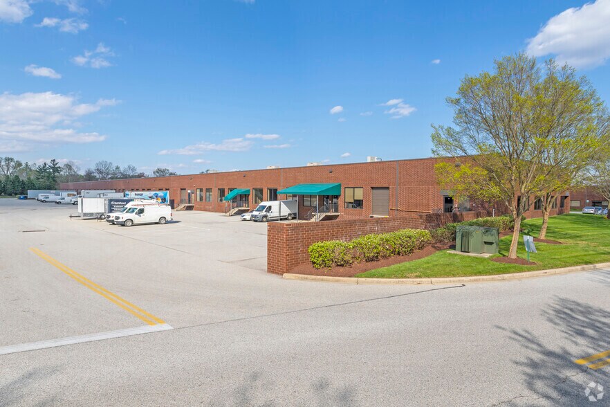 More Photos Of 910 Cromwell Park Dr, Glen Burnie Unknown For Lease