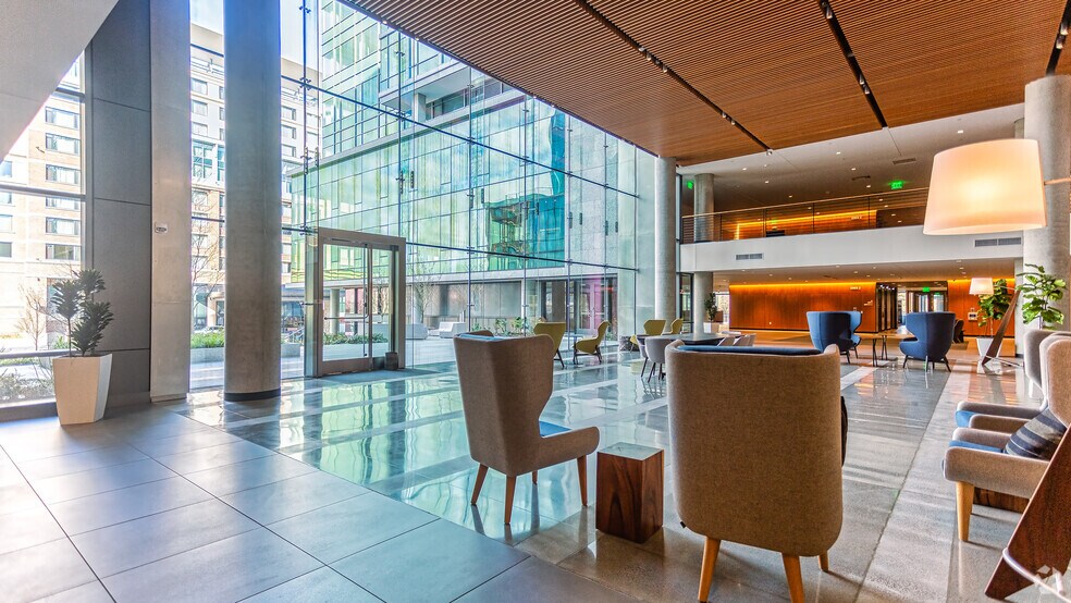 More Photos Of 1107 Lake Washington Blvd N, Renton Office For Lease