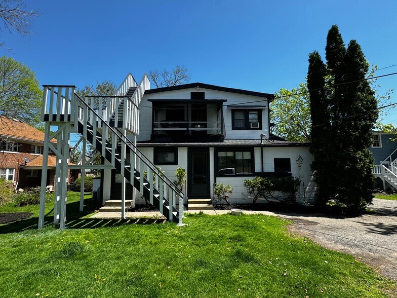 More Photos Of 111 N Normal St, Ypsilanti Apartments For Sale