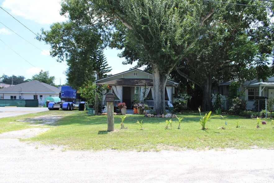 More Photos Of , Lake Wales Office For Sale