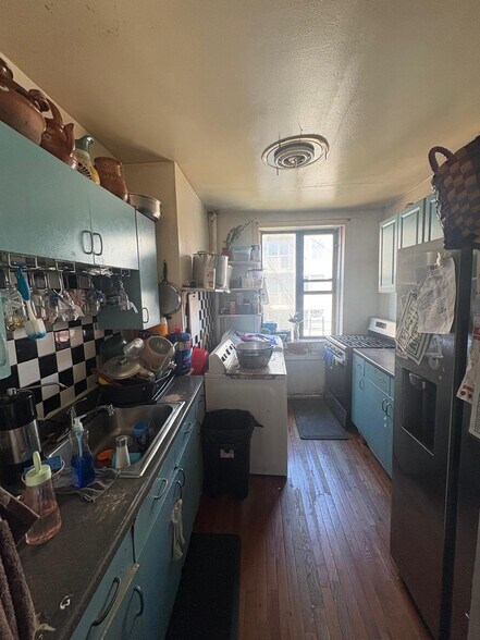 More Photos Of 171 E 111th St, New York Apartments For Sale