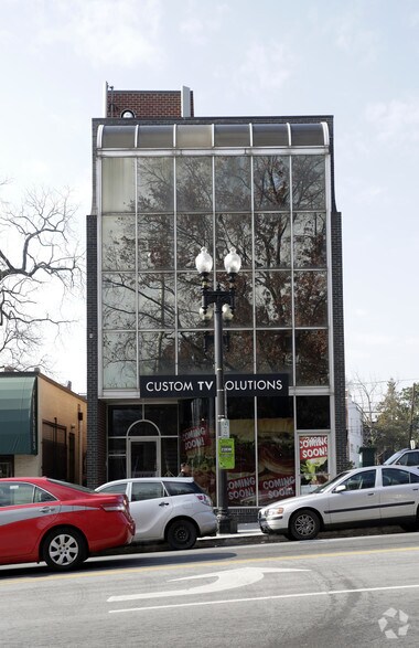 More Photos Of 2428 Wisconsin Ave NW, Washington Office For Lease
