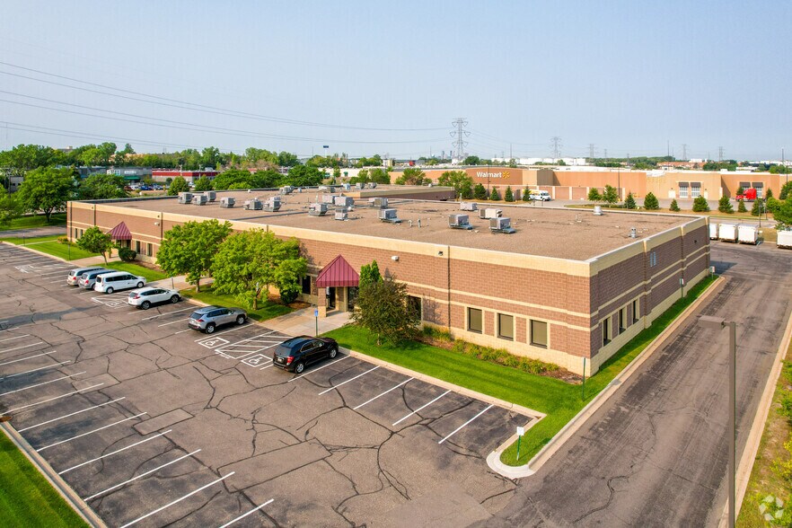 More Photos Of 1885-1915 W County Road C, Roseville Light Distribution For Lease