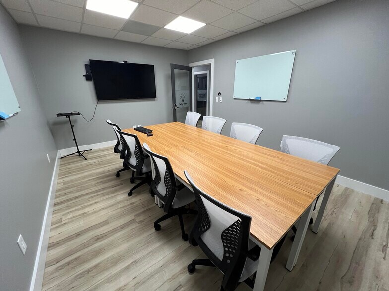 More Photos Of 2701 Main St, Hurricane Coworking Space