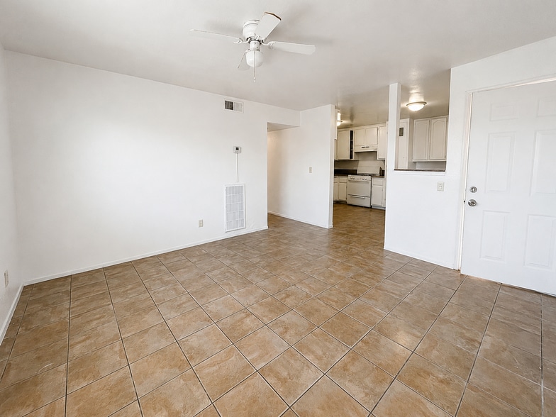 More Photos Of 1316 E California Ave, Bakersfield Apartments For Sale