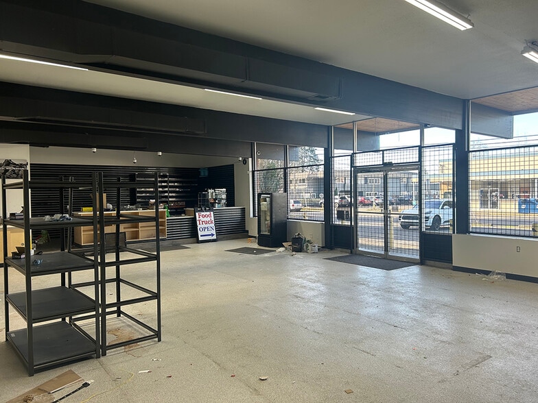 More Photos Of 3230 SW 87th Ave, Portland Freestanding For Sale