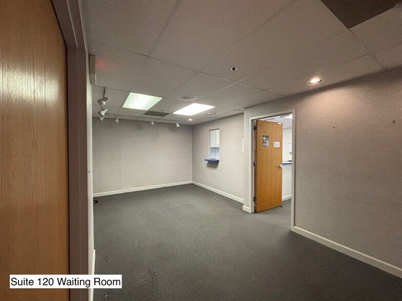 More Photos Of 14100 Fivay Rd, Hudson Medical For Lease
