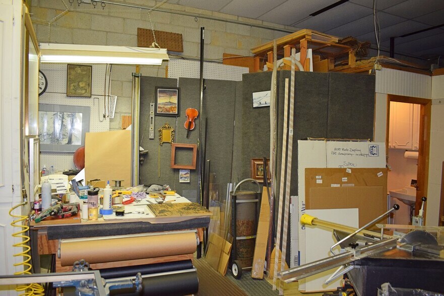 More Photos Of 3110 Wade Hampton Blvd, Taylors Storefront For Sale
