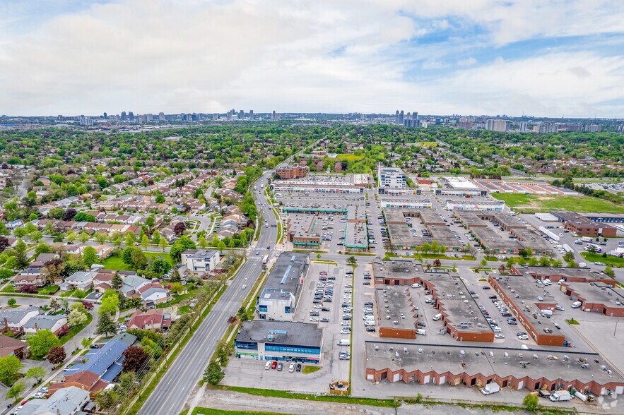 More Photos Of 3300 Midland Ave, Toronto Storefront Retail Office For Lease