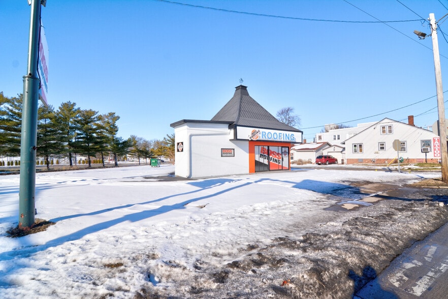 More Photos Of 375 N 22nd St, Decatur Auto Dealership For Sale
