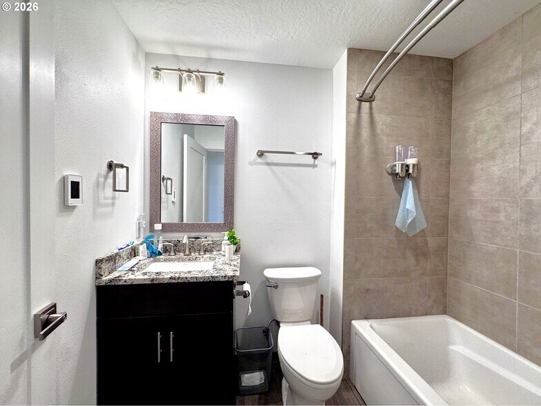 More Photos Of 94353 Leith Rd, Gold Beach Apartments For Sale