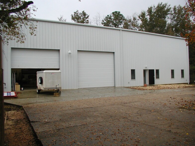 More Photos Of 766 Middle St, Fairhope Loft Creative Space For Sale