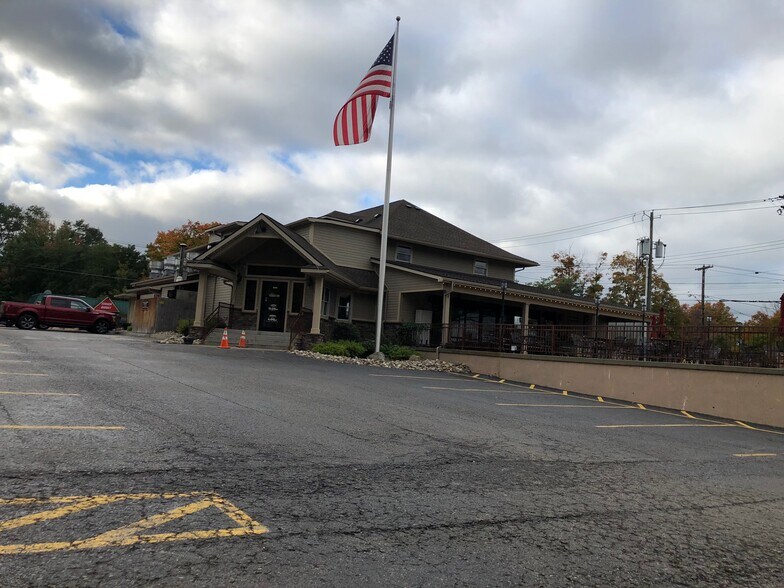 More Photos Of 5381 Abbott Rd, Hamburg Restaurant For Sale