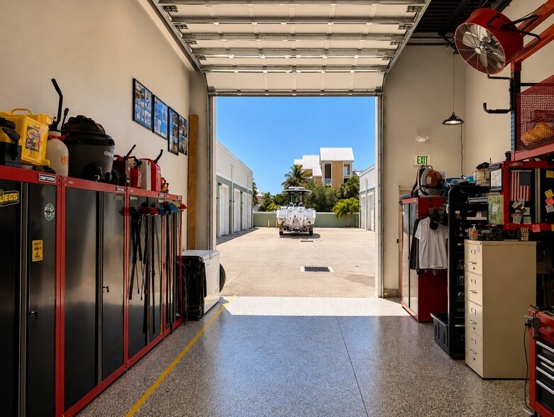 More Photos Of 4276 Bonita Beach Rd, Bonita Springs Self Storage For Sale