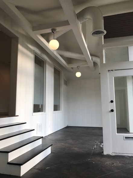 More Photos Of 1637 S Boston Ave, Tulsa Loft Creative Space For Lease