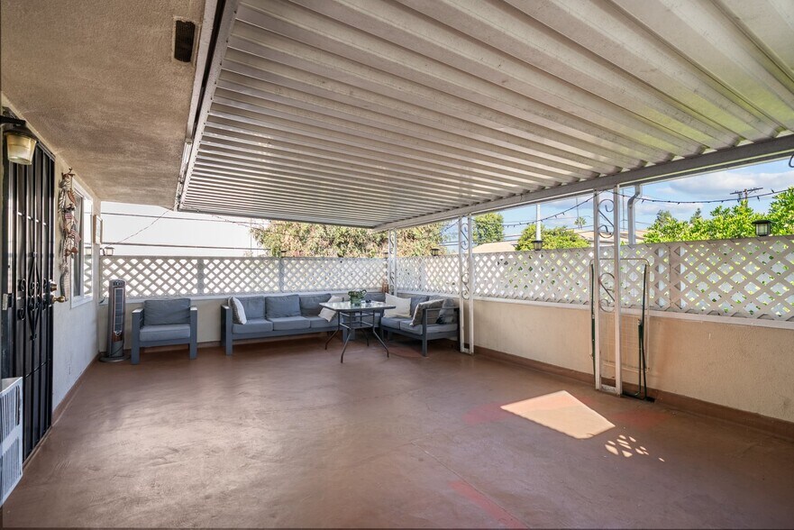 More Photos Of 6661 Wilkinson Ave, North Hollywood Apartments For Sale