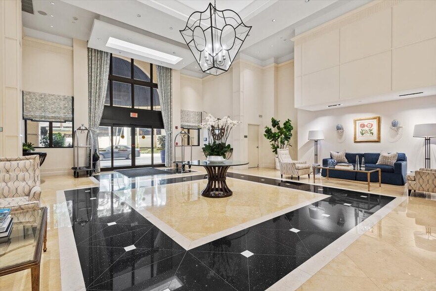 More Photos Of 801 S Olive Ave, West Palm Beach Apartments For Lease