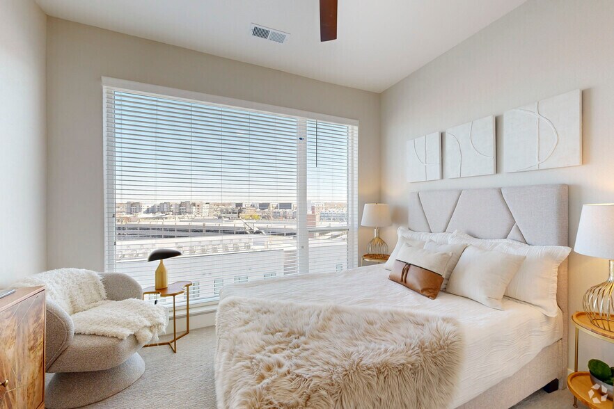 More Photos Of 2600 Wewatta way, Denver Apartments For Lease