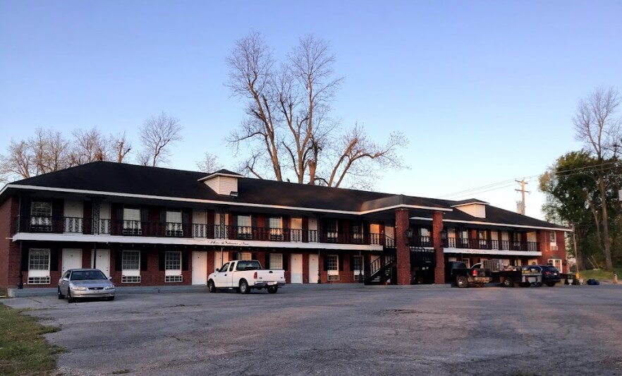 More Photos Of 600 US-61, Portageville Hotel For Sale
