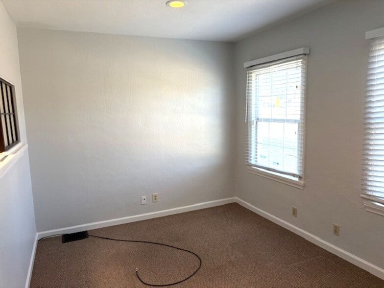 More Photos Of 3045 Grove Way, Castro Valley Office For Lease