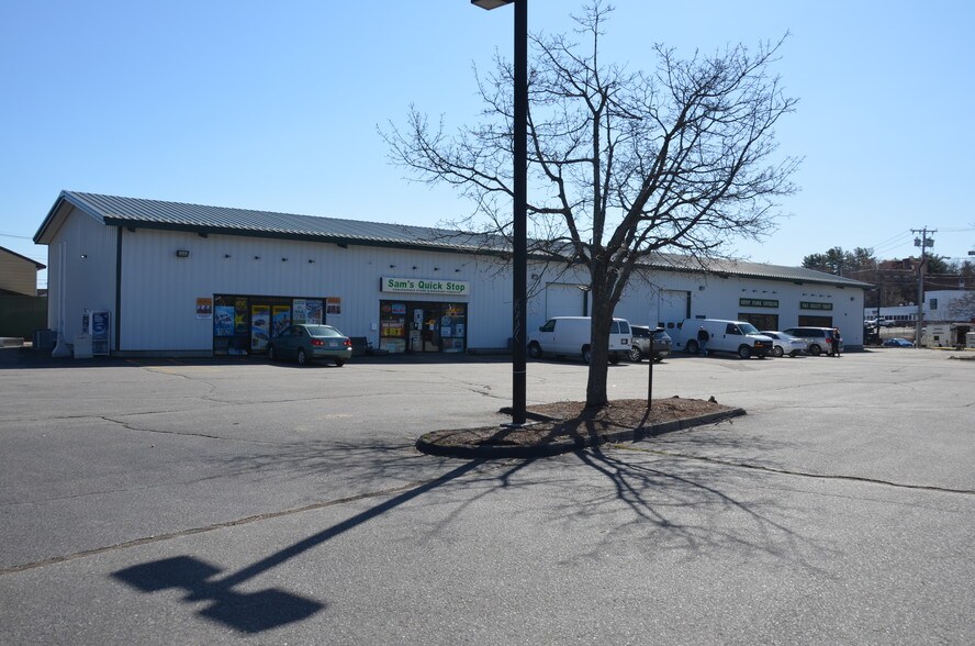 Primary Photo Of 175 Sterling St, Clinton Showroom For Sale