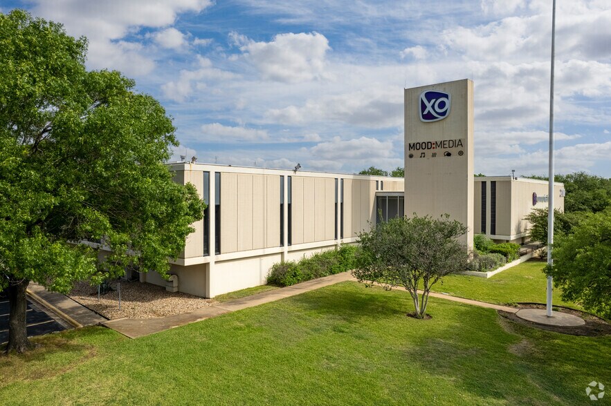 More Photos Of 2100 S Interstate 35 S, Austin Office For Lease