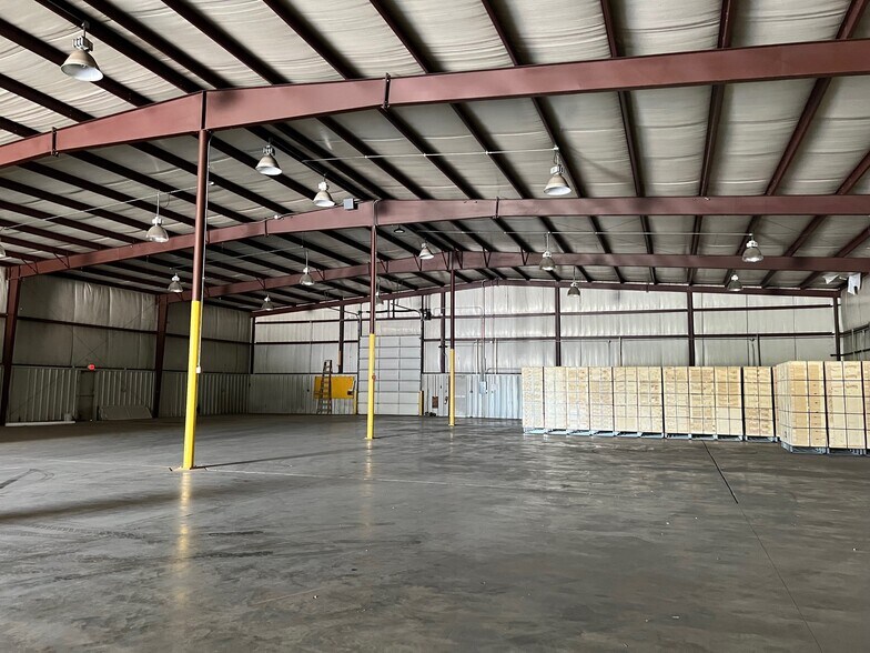 More Photos Of 2971 Pittsburgh Rd, Perryopolis Warehouse For Lease