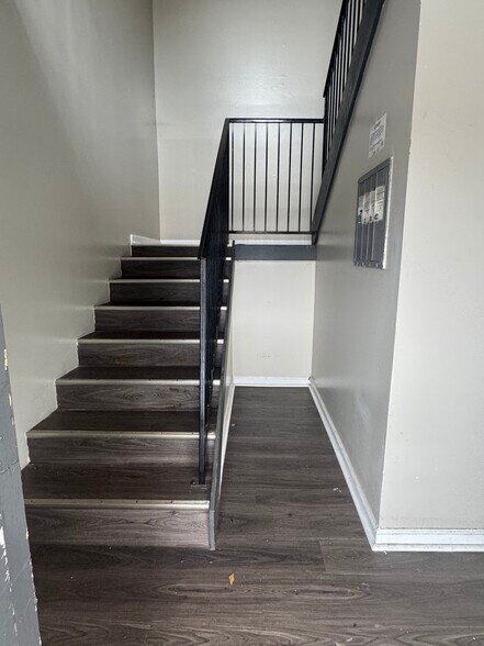 More Photos Of 3815-3823 Baker Plaza Dr, Columbus Apartments For Sale