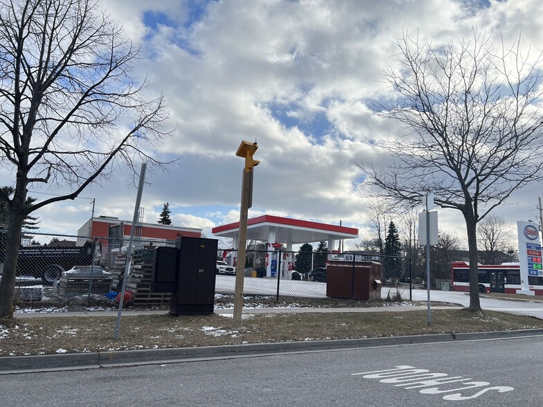 Primary Photo Of 197 Bellamy Rd N, Toronto Service Station For Sale