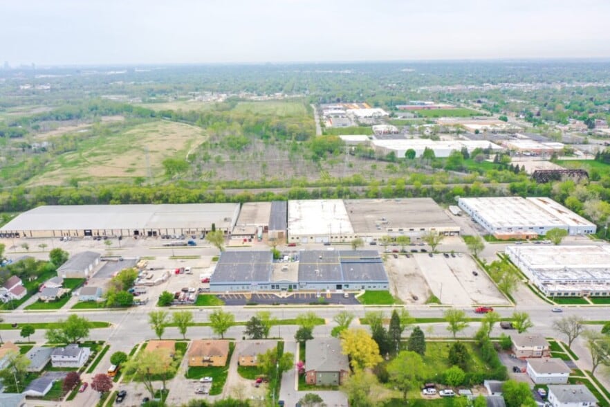 More Photos Of 5501 W Mill Rd, Milwaukee Manufacturing For Lease